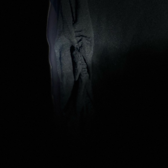 Isabel maternity basic black v neck tee - Picture 5 of 5